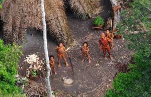 «Χαμένη φυλή» του Αμαζονίου ως όπλο κατά της παράνομης υλοτομίας