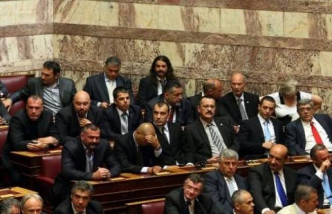 Δειλοί και ανειλικρινείς αντάμα