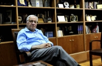 Διονύσης Σιμόπουλος - Ο χρόνος στο μηδέν και η λογική σε μαύρη τρύπα