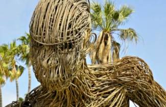 Το σκιάχτρο του νεοφιλελευθερισμού