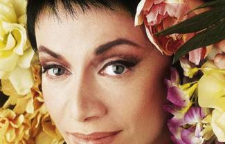 Μαλβίνα Κάραλη - Πλαγιομετωπική