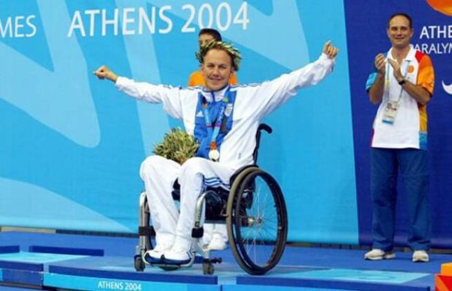 «Με κουβάλησαν για να μπω στην παλιά Βουλή και να βραβευτώ»