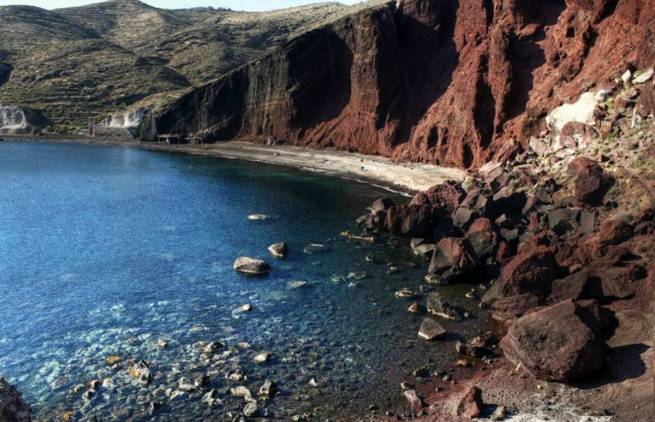 Η Κόκκινη Παραλία