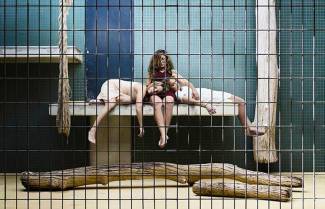 «Human Zoo» - Ζωολογικός κήπος με ανθρώπους στα κλουβιά