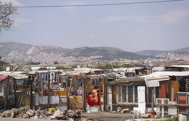 Ποιος νοιάζεται για τους Ρομά;