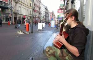 Ο Πολωνός κιθαρίστας (video)