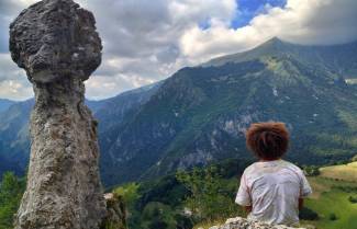 12 μήνες, 14 χώρες, ένα ταξίδι που καθένας θα ζήλευε... (video)