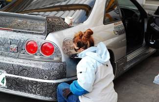 Zωγραφική πάνω σε ένα Nissan Skyline GTR