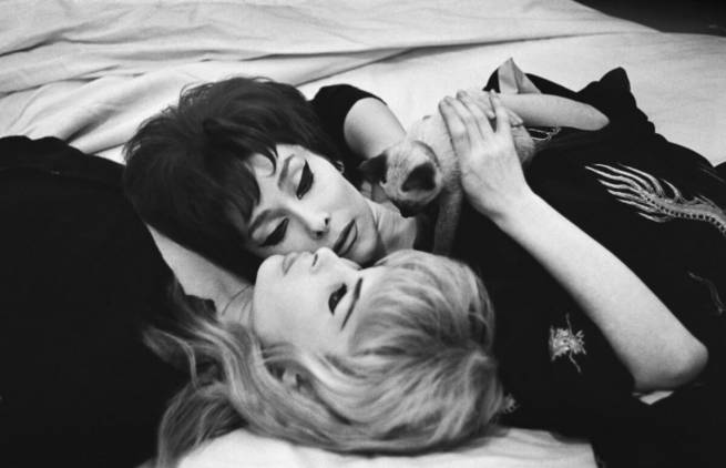 Ο Κόσμος της Πορνείας συναντά την Τέχνη της Φωτογραφίας