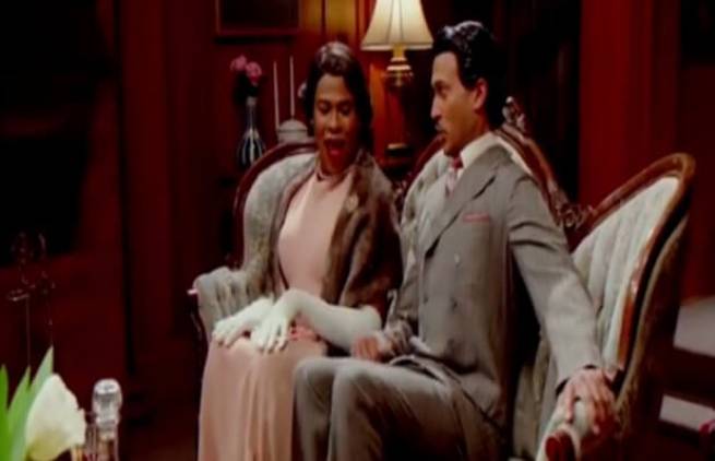 Χριστουγεννιάτικη παρωδία για το "Baby,It's Cold Outside" (video)
