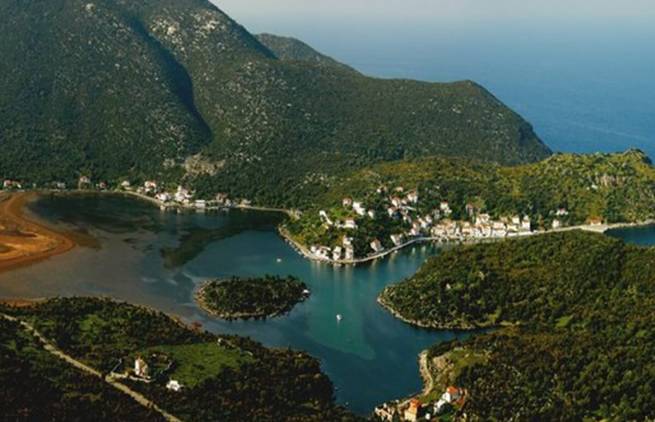 Γέρακας Λακωνίας: Το άγνωστο φιόρδ της Ελλάδας