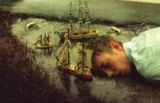 «Επαναστάτης» ή κατά βάθος υποτακτικός;