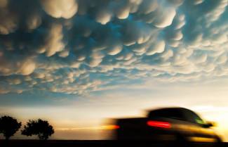 «Mammatus Clouds»: «Σύννεφα του γυναικείου μαστού»