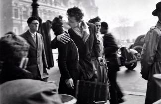 Στον έρωτα, το σελιδοδείκτη της ζωής