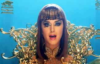 Στο στόχαστρο Μουσουλμάνων η Katy Perry (video)