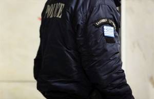 Αστυνομικοί έκλεψαν χρήματα από αλλοδαπούς!