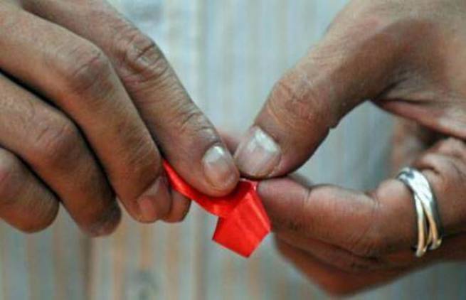 Μόνο που το AIDS, ΔΕΝ μεταδίδεται - ΒΙΝΤΕΟ