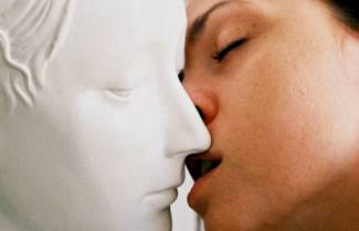 Χάρη σ'εσένα κέρδισα τη μεγαλοψυχία που νιώθουμε όταν αδιαφορούμε..