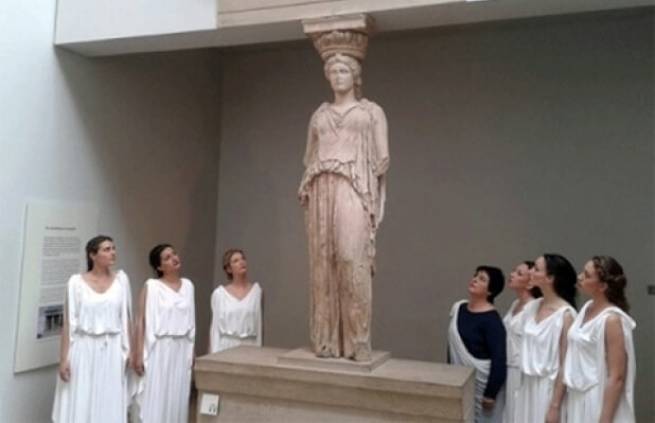 Διαμαρτυρία με όρους νησιωτικής ταβέρνας του '70