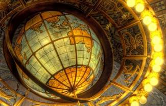 Η "επίδραση" των άστρων και άλλα παραμύθια της Χαλιμάς