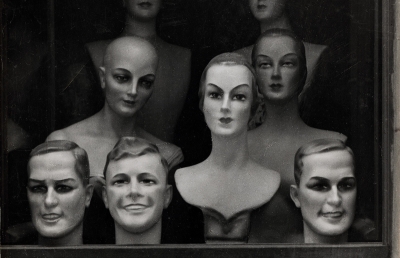 Louis Aragon - «Ψιθυριστά»