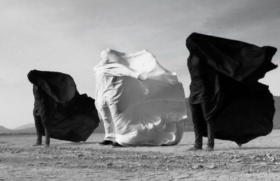 Γιατί η Αθρωπιά και η Ψυχή τ' αθρώπου, χρώμα δεν έχουνε. Μήτε άσπρες, μήτε μαύρες, μήτε κίτρινες, μήτε κόκκινες είναι.