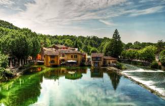 Borghetto: Ένα πανέμορφο χωριό στην Ιταλία
